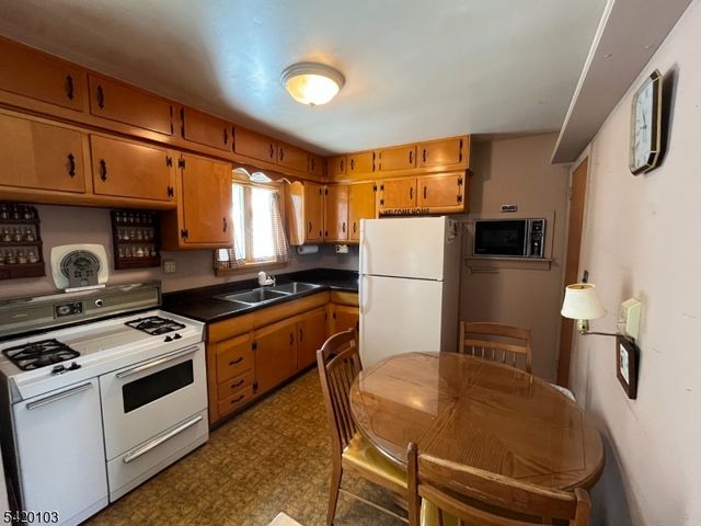 1 Parker Ave, Hanover Twp., NJ 07927