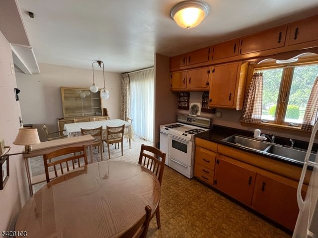 1 Parker Ave, Hanover Twp., NJ 07927