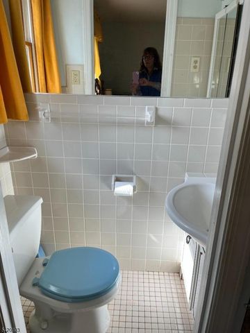 1 Parker Ave, Hanover Twp., NJ 07927