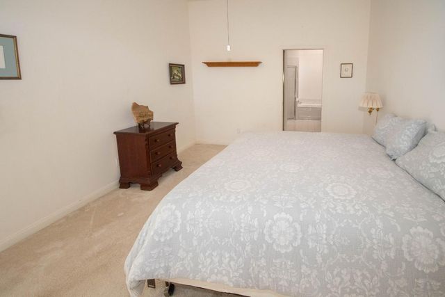 176 E Tall Oaks Circle, Palm Beach Gardens, FL 33410