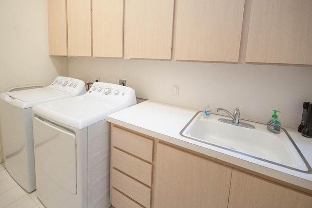 176 E Tall Oaks Circle, Palm Beach Gardens, FL 33410