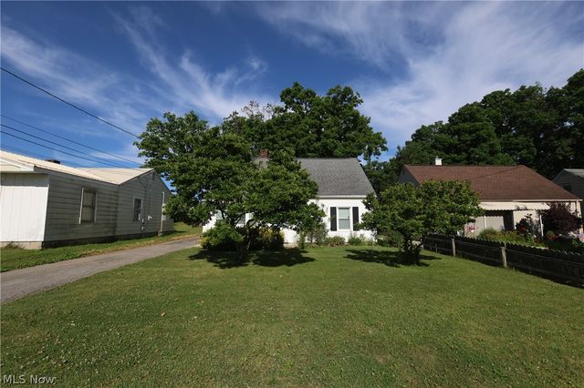 434 Winchester Avenue, Youngstown, OH 44509