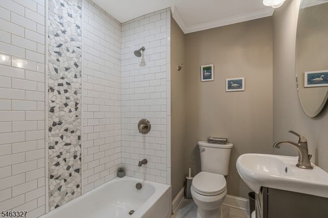 12 Essex Ave, Bernardsville Boro, NJ 07924