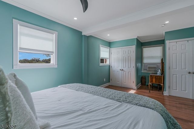 12 Essex Ave, Bernardsville Boro, NJ 07924