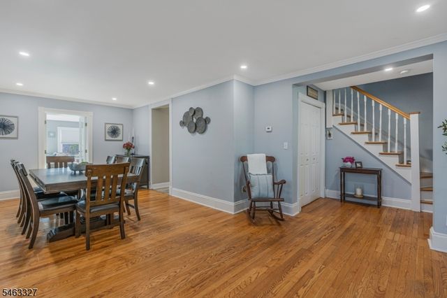 12 Essex Ave, Bernardsville Boro, NJ 07924