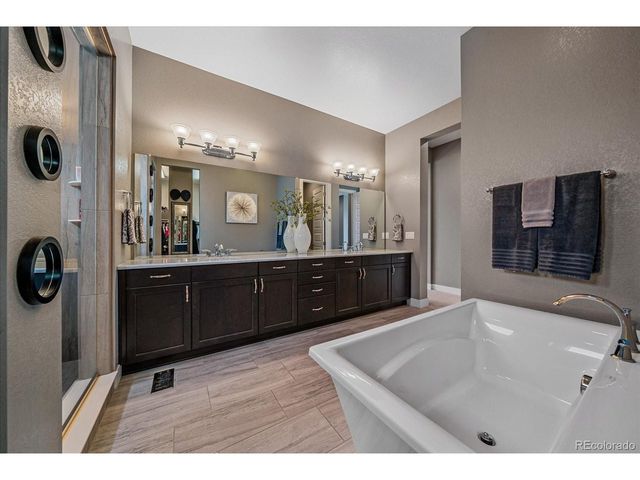 19661 W 95th Pl, Arvada, CO 80007