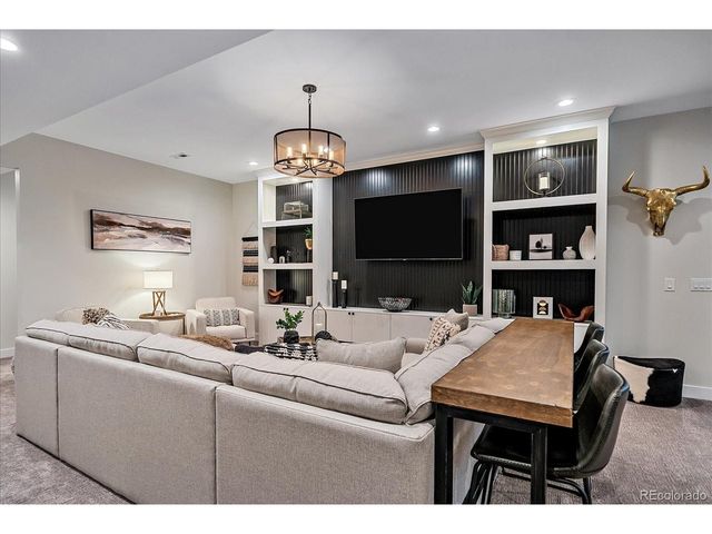 19661 W 95th Pl, Arvada, CO 80007