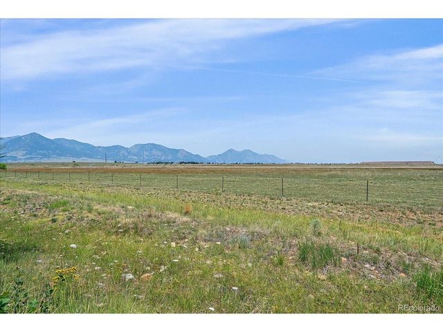 19661 W 95th Pl, Arvada, CO 80007
