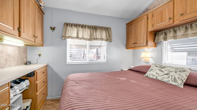 492 IRON ORE Drive, Apache Junction, AZ 85119