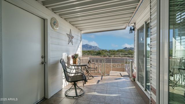 492 IRON ORE Drive, Apache Junction, AZ 85119