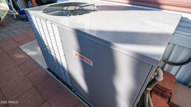 492 IRON ORE Drive, Apache Junction, AZ 85119