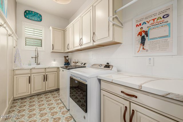 9362 W SANDS Drive, Peoria, AZ 85383