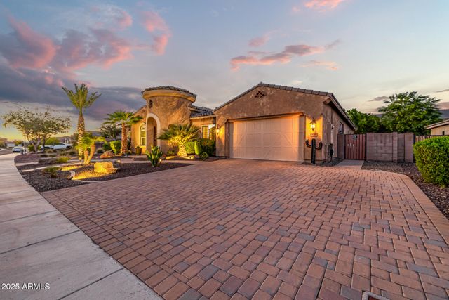 9362 W SANDS Drive, Peoria, AZ 85383