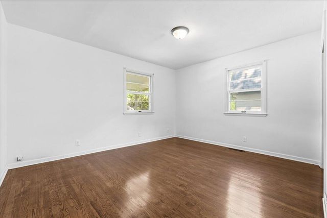813 MCKENZIE Avenue, Council Bluffs, IA 51503