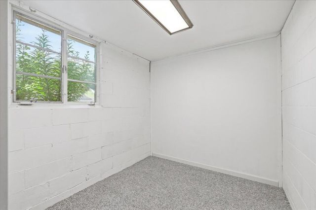 813 MCKENZIE Avenue, Council Bluffs, IA 51503