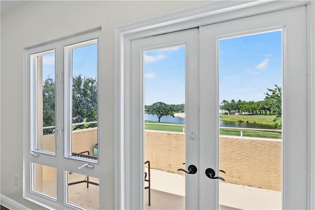 5065 Harmony Circle 306, Vero Beach, FL 32967