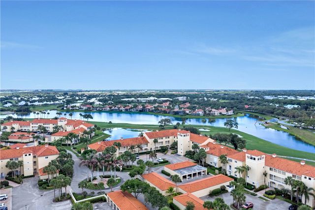 5065 Harmony Circle 306, Vero Beach, FL 32967