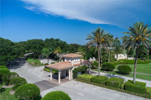 5065 Harmony Circle 306, Vero Beach, FL 32967