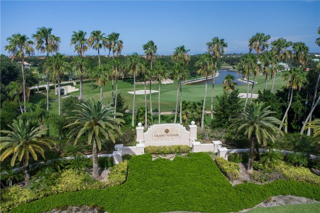 5065 Harmony Circle 306, Vero Beach, FL 32967