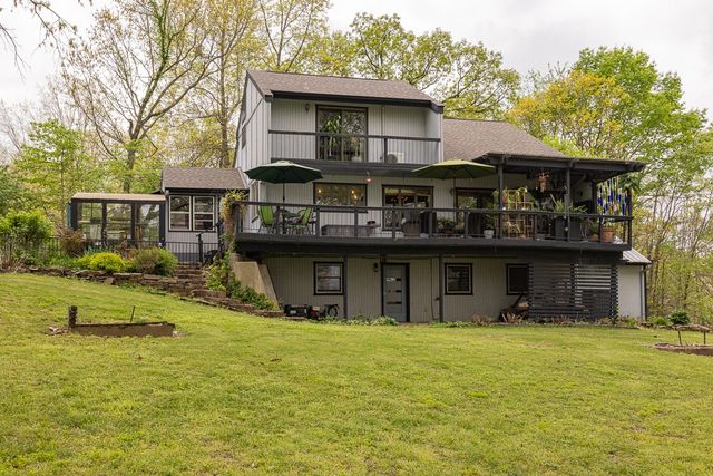 22000 Wildflower Road, Springdale, AR 72764