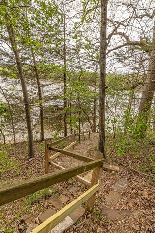 22000 Wildflower Road, Springdale, AR 72764