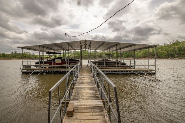 22000 Wildflower Road, Springdale, AR 72764
