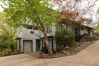 22000 Wildflower Road, Springdale, AR 72764