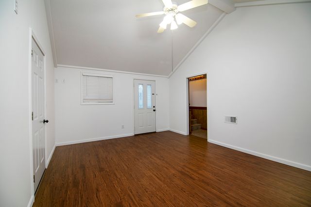 203 E Lake Street, Ashkum, IL 60911