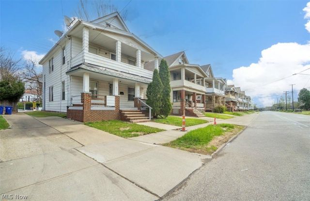 817 Alhambra Road, Cleveland, OH 44110