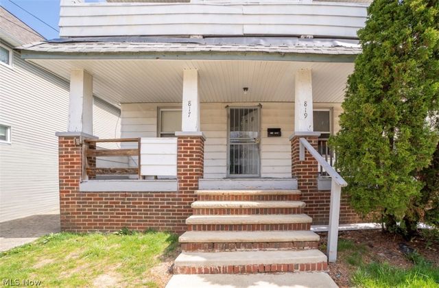 817 Alhambra Road, Cleveland, OH 44110