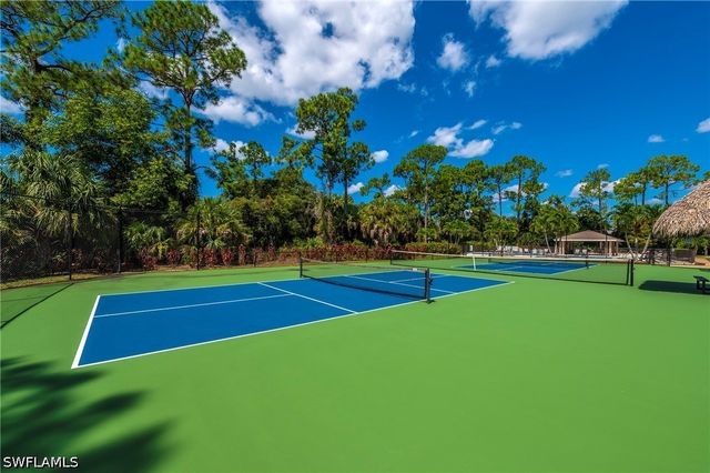 2050 Terrazzo LN, Naples, FL 34104
