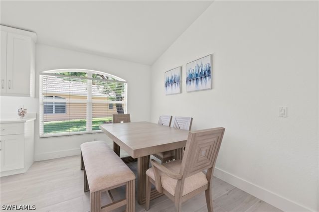 2050 Terrazzo LN, Naples, FL 34104
