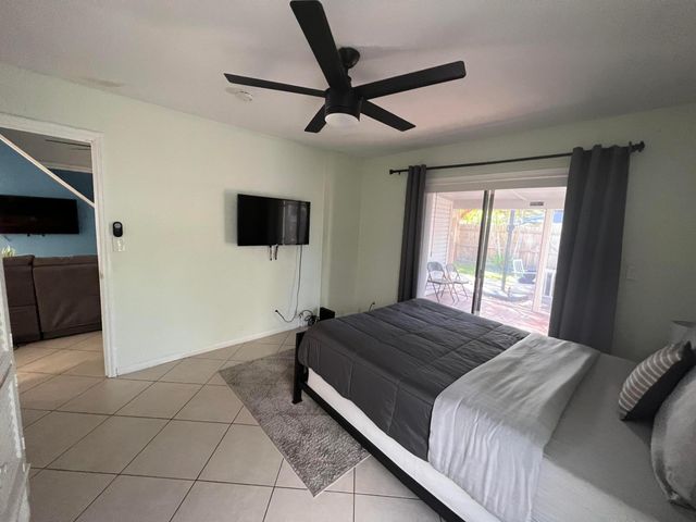2417 Sundy Avenue, Delray Beach, FL 33444