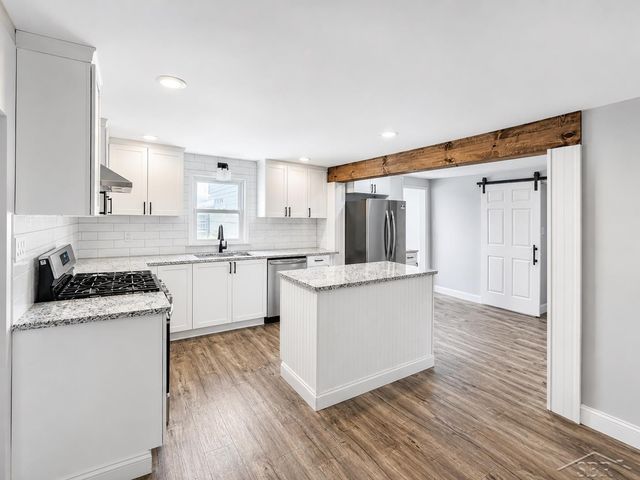 6490 Stroebel Road, Saginaw, MI 48609