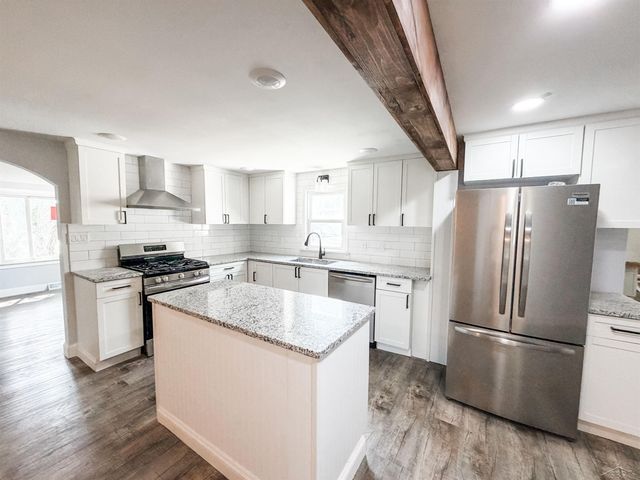 6490 Stroebel Road, Saginaw, MI 48609