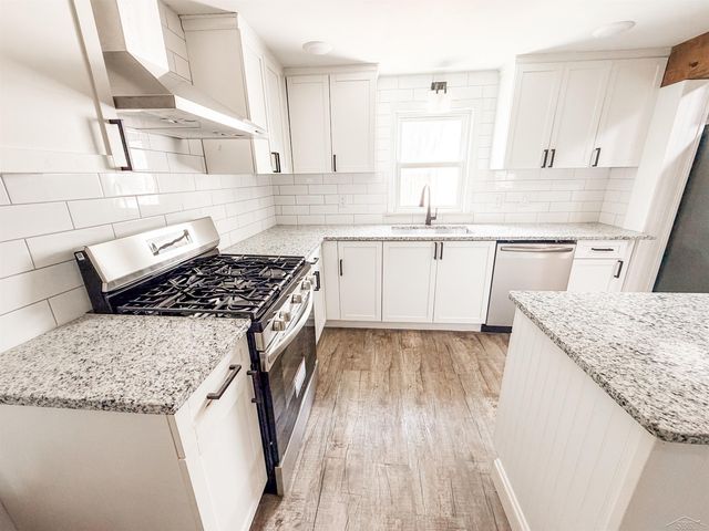 6490 Stroebel Road, Saginaw, MI 48609