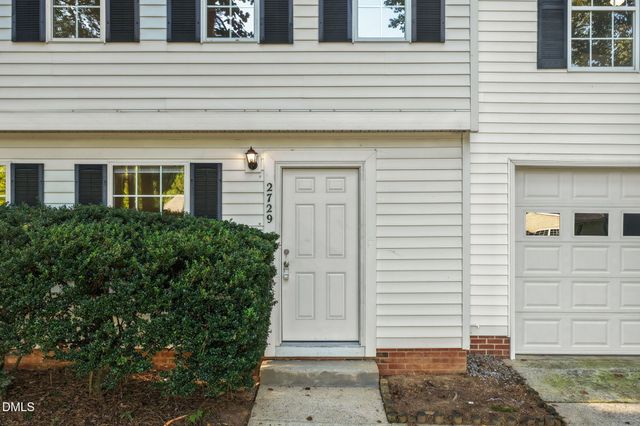 2729 Goshawk Lane, Raleigh, NC 27603