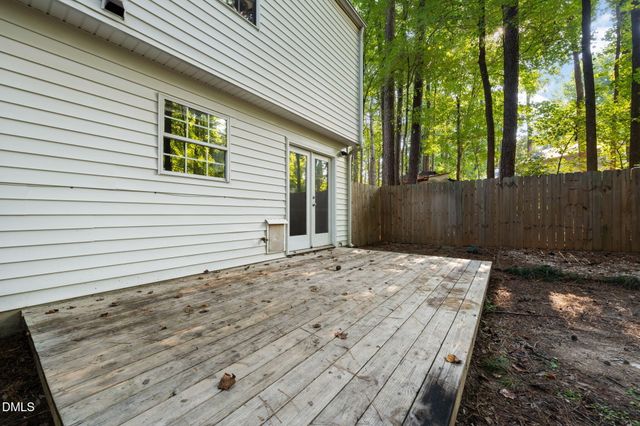 2729 Goshawk Lane, Raleigh, NC 27603