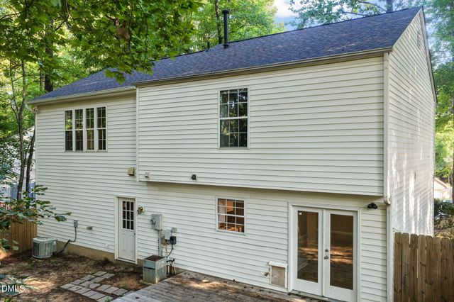 2729 Goshawk Lane, Raleigh, NC 27603