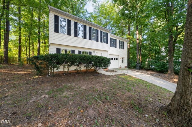 2729 Goshawk Lane, Raleigh, NC 27603