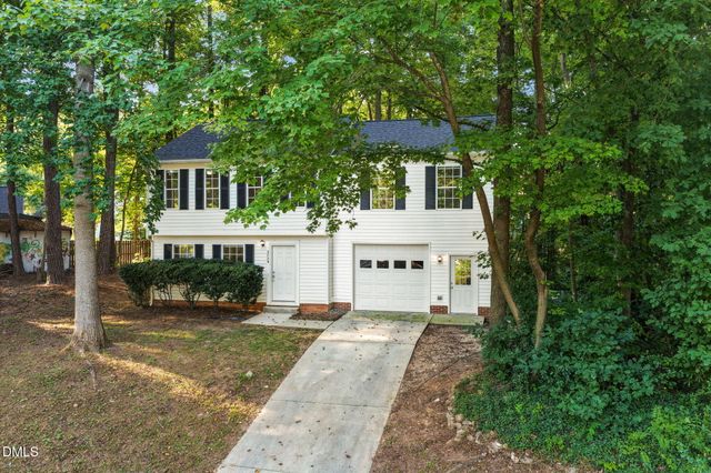2729 Goshawk Lane, Raleigh, NC 27603