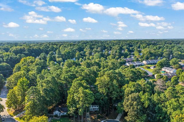 2729 Goshawk Lane, Raleigh, NC 27603