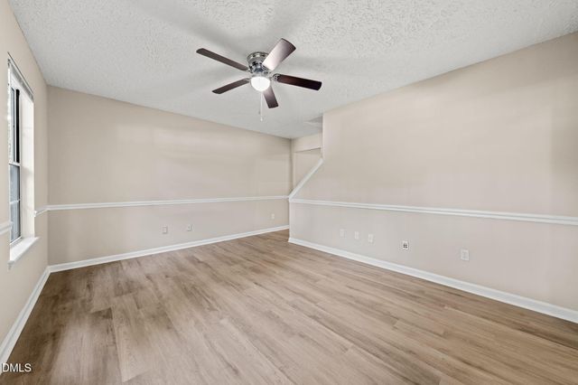 2729 Goshawk Lane, Raleigh, NC 27603