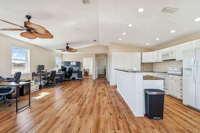 4026 MCINTOSH ESTATES LANE, Plant City, FL 33565