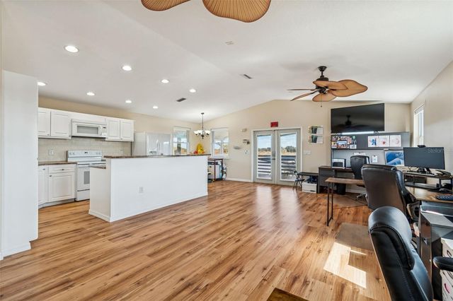 4026 MCINTOSH ESTATES LANE, Plant City, FL 33565