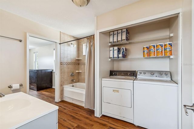 4026 MCINTOSH ESTATES LANE, Plant City, FL 33565