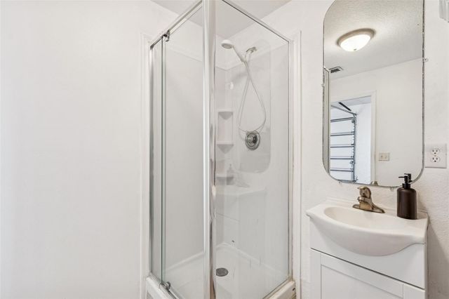 4026 MCINTOSH ESTATES LANE, Plant City, FL 33565