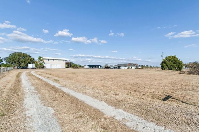 4026 MCINTOSH ESTATES LANE, Plant City, FL 33565