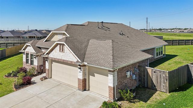 4402 Cedar Sage Drive, Baytown, TX 77521