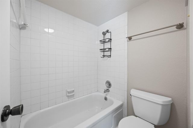 2100 Wilcrest Drive 130, Houston, TX 77042